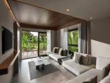 Family Suite with balcony and with garden view