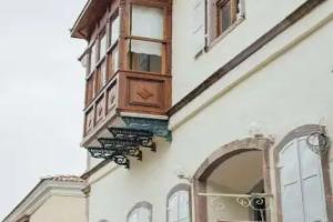 OtelUrla, Urla