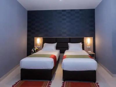 Florida Square (Previously known Flora Square) - 63