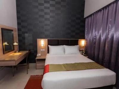 Florida Square (Previously known Flora Square) - 24