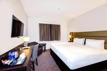 Premier Inn Dubai Al Jaddaf - 102