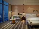 Corner Grand Double Suite with Skyline view