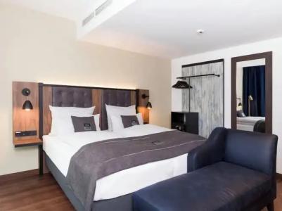 Holiday Inn - the niu, Saddle Furth, an IHG - 33