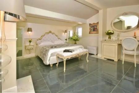 The Moon Boutique & Spa - 30