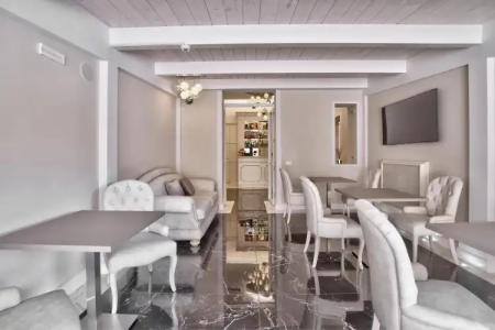 The Moon Boutique & Spa - 25