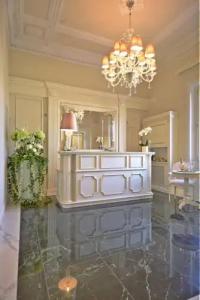 The Moon Boutique & Spa - 21