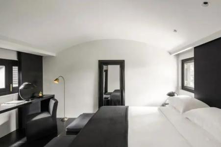 Duxton Reserve Singapore, Autograph Collection - 50