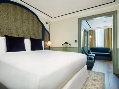 Maxwell Reserve Singapore, Autograph Collection - 74