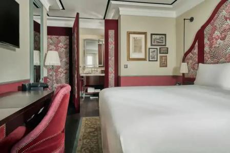 Maxwell Reserve Singapore, Autograph Collection - 80