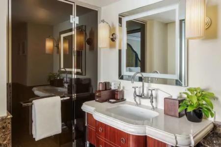 Maxwell Reserve Singapore, Autograph Collection - 34