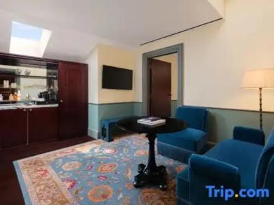 Maxwell Reserve Singapore, Autograph Collection - 93