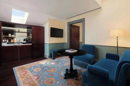 Maxwell Reserve Singapore, Autograph Collection - 63