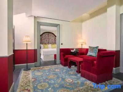 Maxwell Reserve Singapore, Autograph Collection - 70