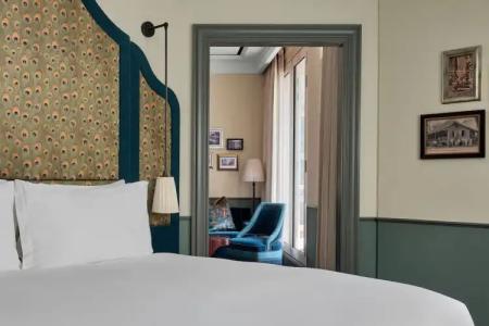 Maxwell Reserve Singapore, Autograph Collection - 94