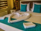 Standard Triple room with balcony