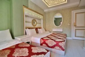 Hotel Queens Land, Istanbul