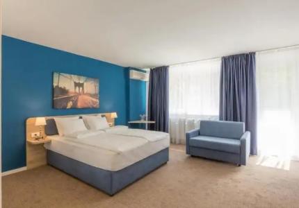 Premium Crown Suites - 98