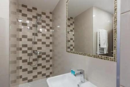 Premium Crown Suites - 34