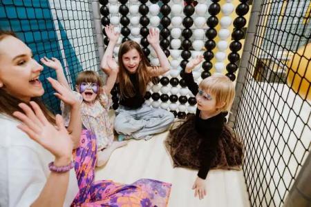 Radisson Blu & Residences - 37