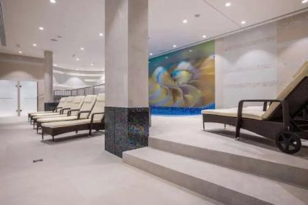 Radisson Blu & Residences - 22