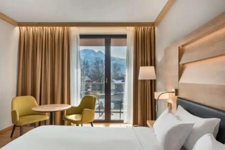 Radisson Blu & Residences - 41