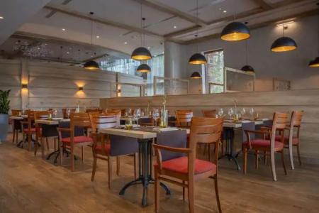 Radisson Blu & Residences - 31