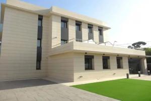 6 Bis HOTEL, Castelldefels