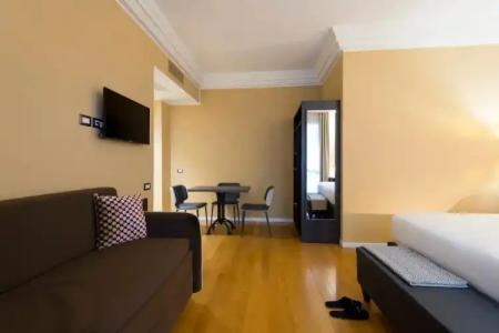 Elizabeth Lifestyle - 11