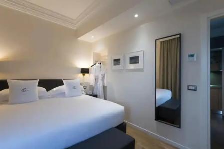 Elizabeth Lifestyle - 13