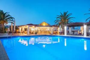 Iris Hotel, Siviri