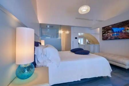 Grotta Palazzese - 35