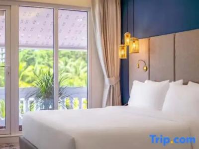 Queenco & Casino - 114