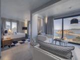 Standard duplex room