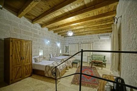 Risus Cave Suites - 85