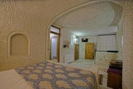 Risus Cave Suites - 110