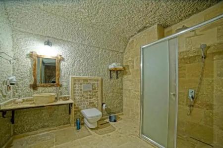 Risus Cave Suites - 114