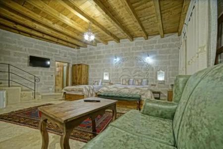 Risus Cave Suites - 87