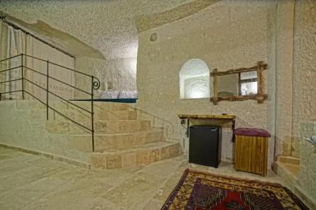 Risus Cave Suites - 111