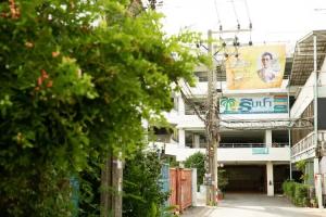 Hotel Rimnam Suk Sawat 70, Samut Prakan