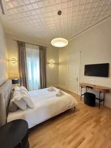 Castellano & Suites - 44