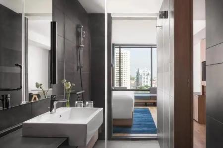 Courtyard by Marriott Phnom Penh - 9