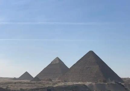 PYRAMIDS TOWER Inn - 112