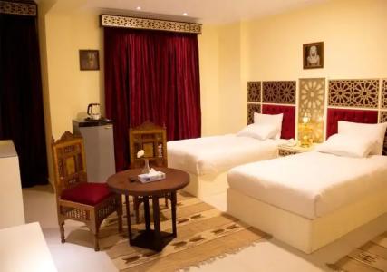 PYRAMIDS TOWER Inn - 101