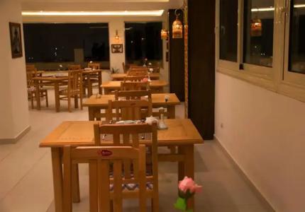 PYRAMIDS TOWER Inn - 10