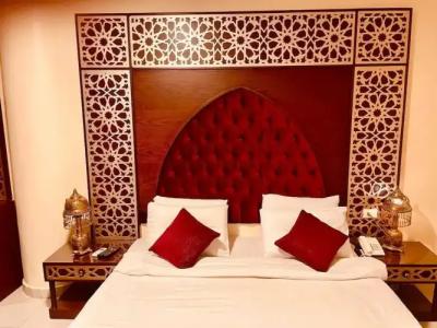 PYRAMIDS TOWER Inn - 58