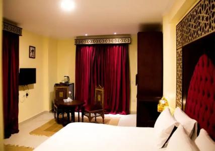 PYRAMIDS TOWER Inn - 94