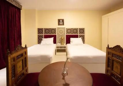 PYRAMIDS TOWER Inn - 109