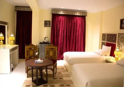 PYRAMIDS TOWER Inn - 97