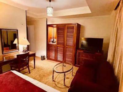 PYRAMIDS TOWER Inn - 74