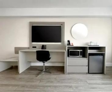 Avanti Palms Resort And Conference Center - 43